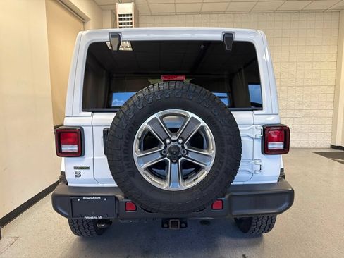 Used 2021 Jeep Wrangler Unlimited Sahara AWD/4WD image 43