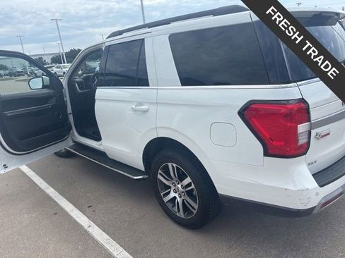 Used 2022 Ford Expedition XLT RWD image 4