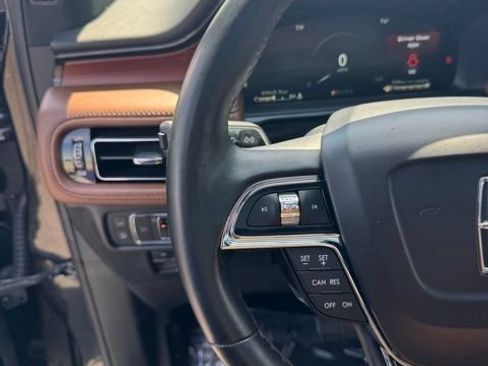 Certified 2022 Lincoln Nautilus Reserve AWD/4WD image 16