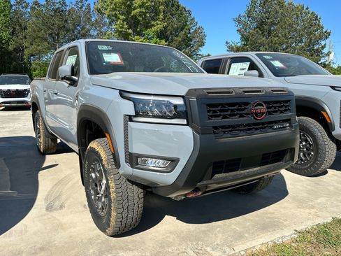 New 2026 Nissan Frontier PRO-4X w/ Pro Premium Package image 3