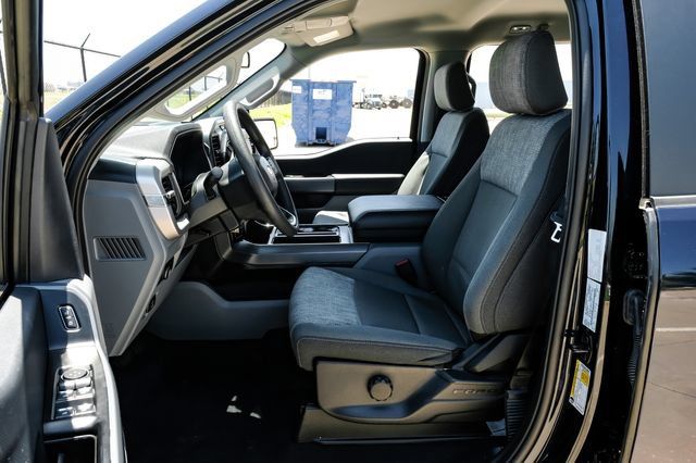 Used 2023 Ford F150 XLT w/ XTR Package AWD/4WD image 4