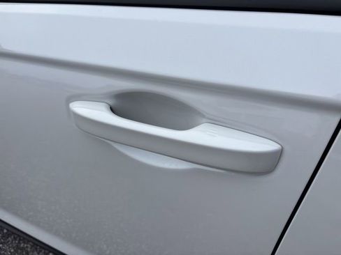 Used 2025 Honda Accord SE image 11