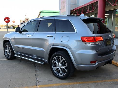 Used 2021 Jeep Grand Cherokee Overland image 6