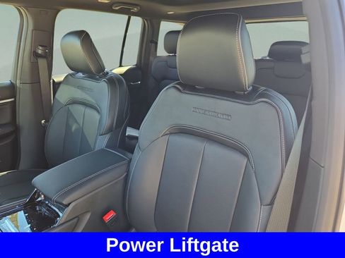 New 2025 Jeep Grand Cherokee Overland w/ Trailer Tow Package AWD/4WD image 14