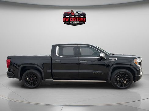 Used 2022 GMC Sierra 1500 Denali w/ Denali Premium Package AWD/4WD image 8