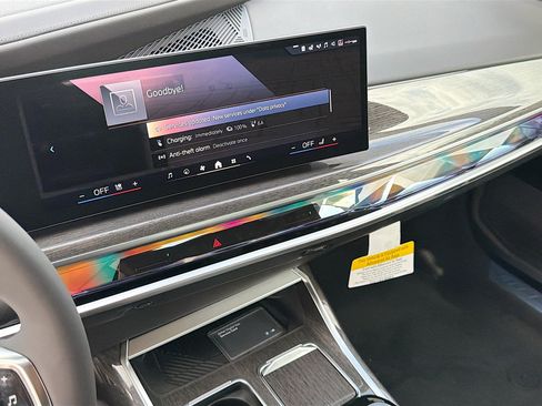 New 2026 BMW i7 xDrive60 AWD/4WD image 27