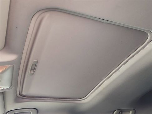 Used 2019 Toyota RAV4 XLE image 19