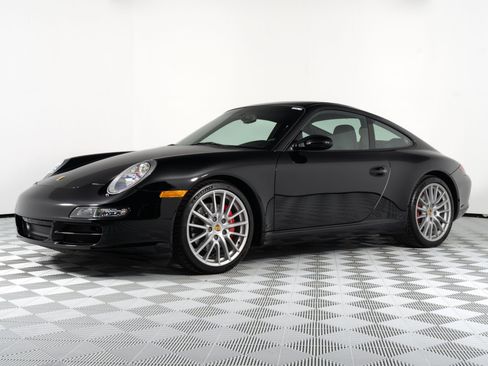 Used 2005 Porsche 911 Carrera S RWD image 3