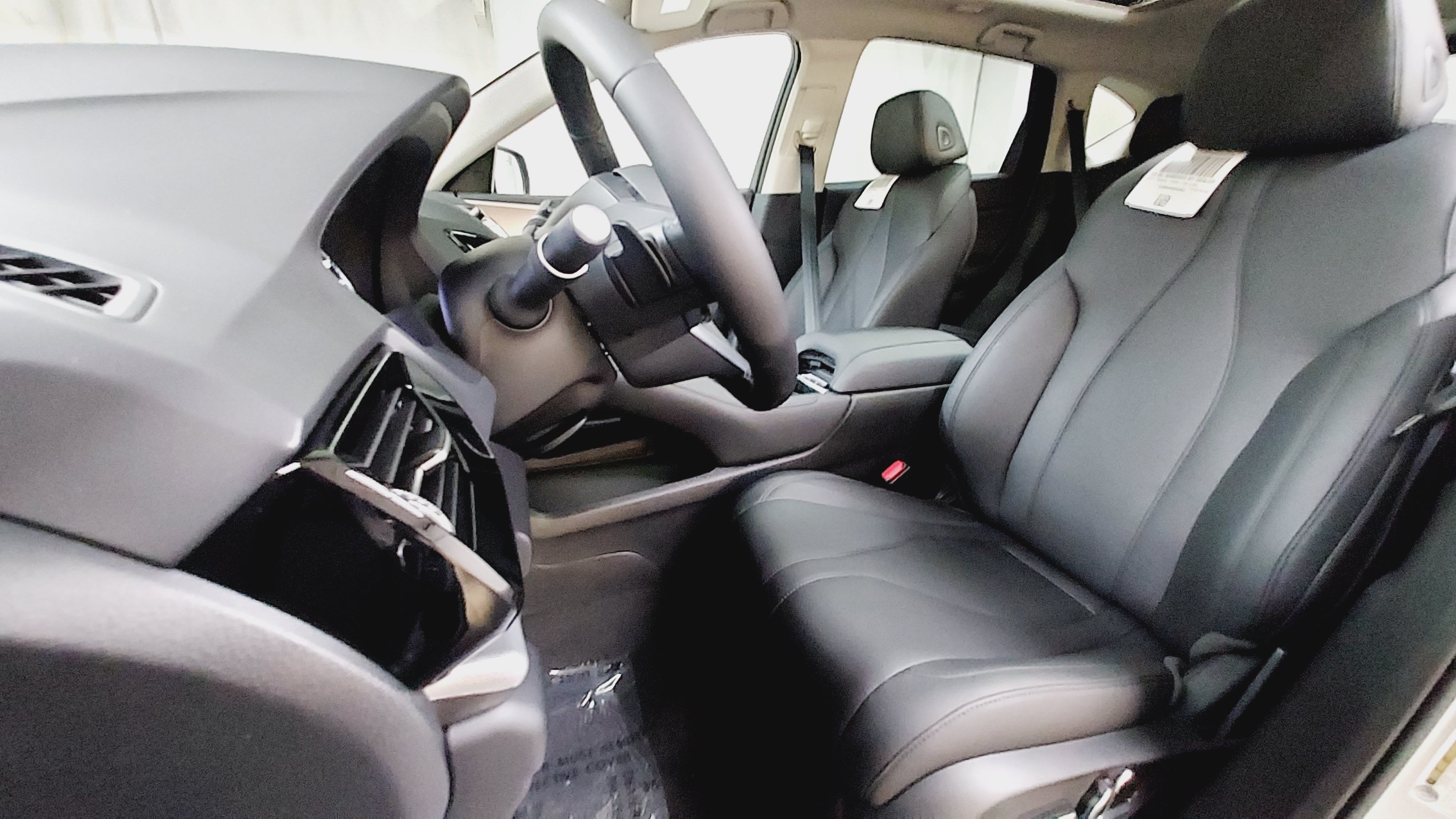 Used 2026 Acura RDX SH-AWD image 32
