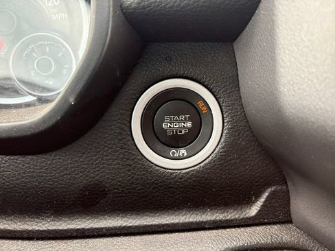 Used 2022 RAM 1500 Big Horn AWD/4WD image 27