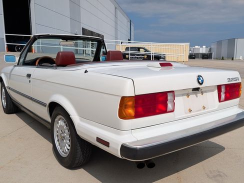 Used 1987 BMW 325i Convertible RWD image 9