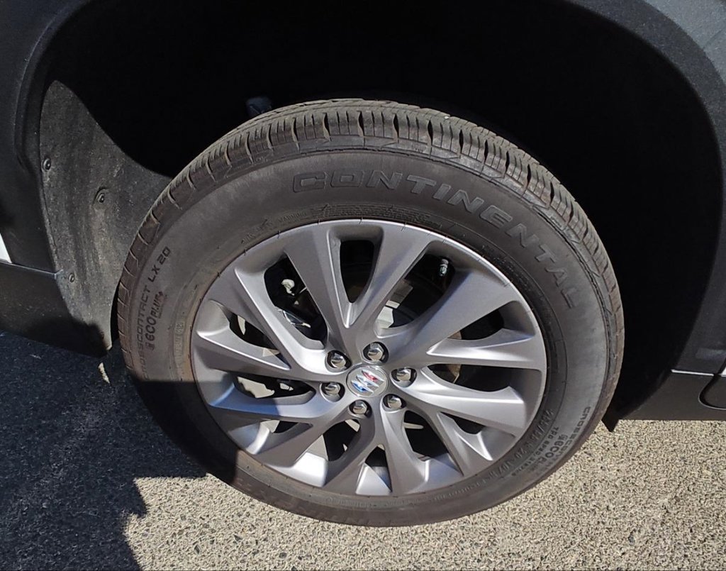 Used 2026 Buick Enclave Preferred FWD image 11