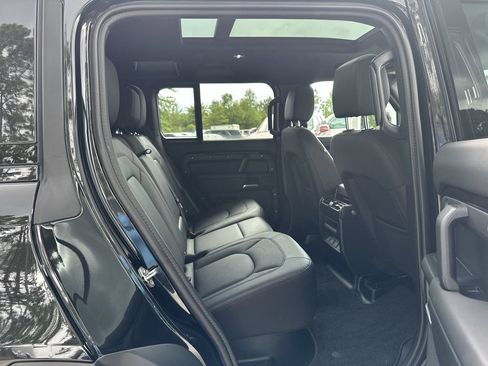 Used 2025 Land Rover Defender 110 S AWD/4WD image 27