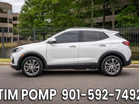 Used 2022 Buick Encore GX Essence w/ Advanced Technology Package FWD image 9