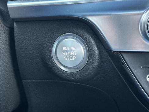 Used 2024 Kia Telluride SX Prestige w/ Towing Package image 28