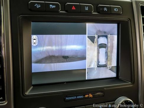 Used 2019 Ford Expedition Platinum AWD/4WD image 17