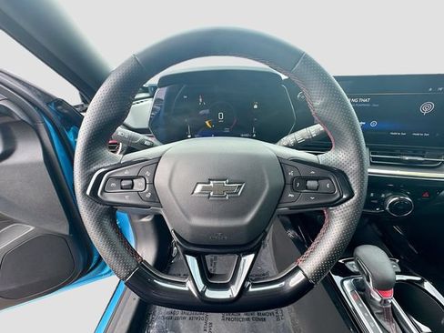 Used 2025 Chevrolet Trax RS w/ Driver Confidence Package FWD image 14