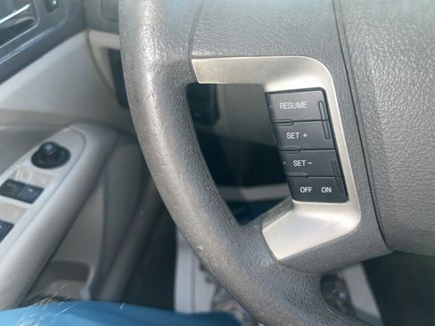 Used 2010 Ford Fusion SE image 16