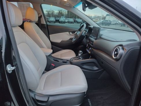 Used 2023 Hyundai Kona Limited image 11