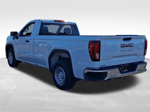 Used 2024 GMC Sierra 1500 Pro w/ Convenience Package image 4
