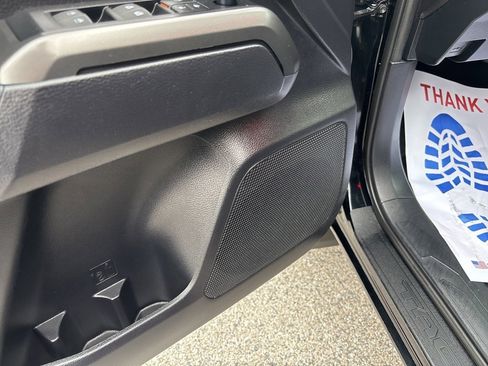 Used 2020 Toyota Tacoma TRD Off-Road image 6