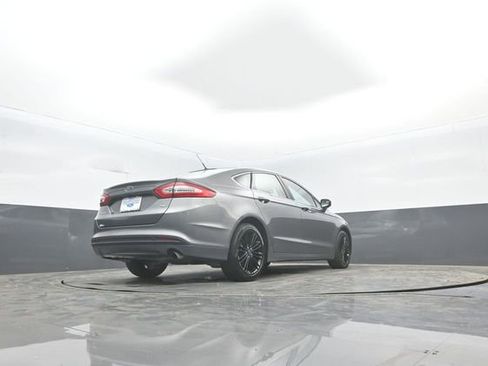 Used 2014 Ford Fusion SE w/ Equipment Group 202A image 33