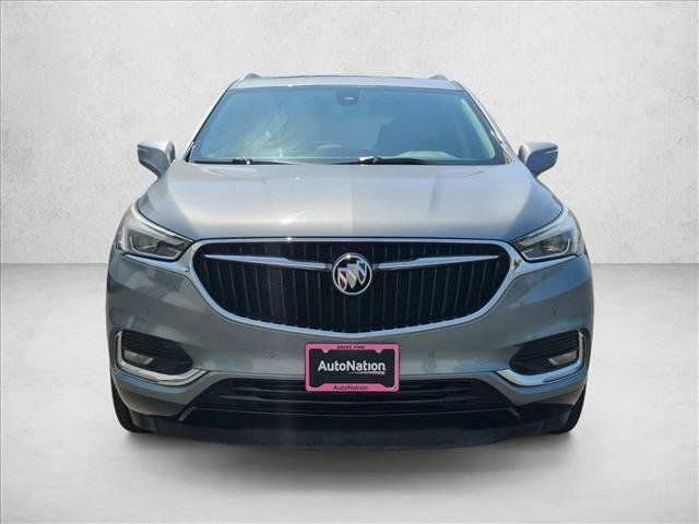 Used 2018 Buick Enclave Premium w/ Experience Buick Package FWD image 2