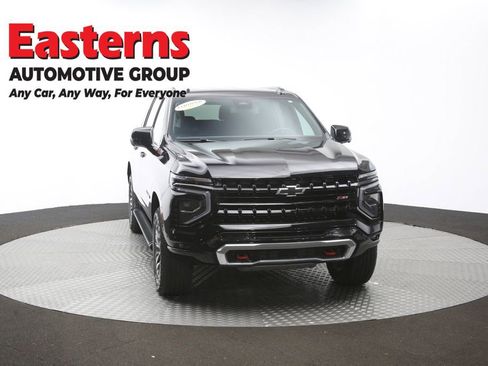 Used 2025 Chevrolet Suburban Z71 AWD/4WD image 54