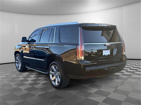 Used 2020 Cadillac Escalade Premium Luxury AWD/4WD image 3