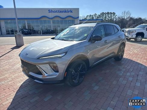 Used 2024 Buick Envision Sport Touring image 32