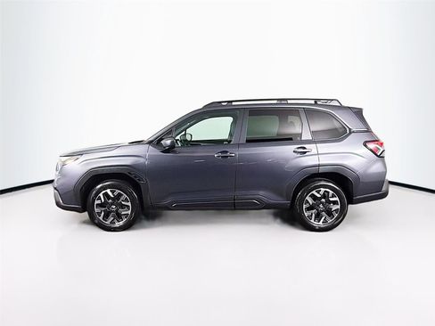 Certified 2026 Subaru Forester Premium AWD/4WD image 4