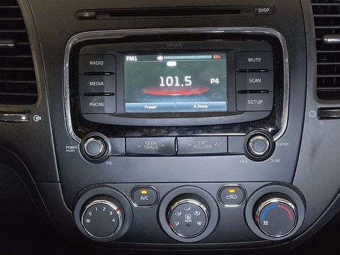 Used 2017 Kia Forte LX w/ LX Popular Package image 25