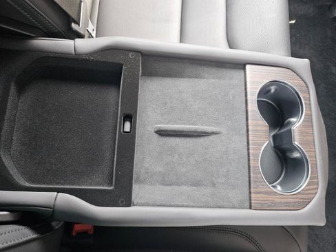 Used 2023 Tesla Model S AWD image 70