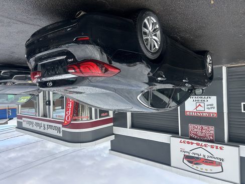 Used 2017 INFINITI Q70 3.7 image 6