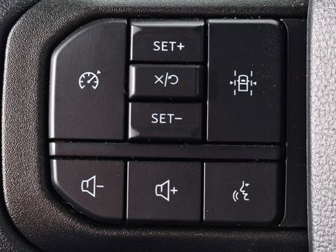 New 2025 Ford F550 4x4 Regular Cab Super Duty image 32