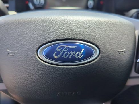 New 2026 Ford Explorer Active RWD image 18