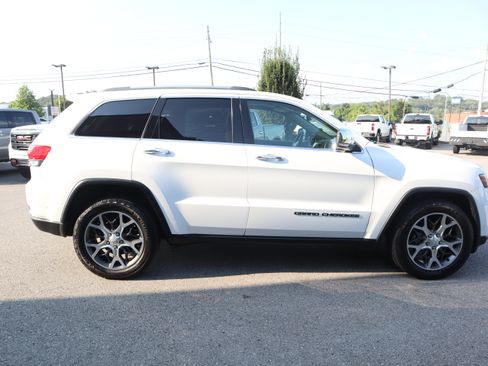 Used 2019 Jeep Grand Cherokee Limited w/ Luxury Group II RWD image 6