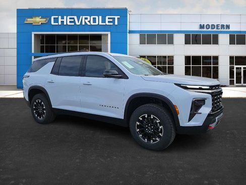 New 2026 Chevrolet Traverse Z71 w/ Enhanced Driving Package image 6