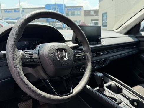 Certified 2023 Honda Accord EX image 10