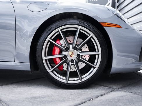 Used 2024 Porsche 911 Targa 4S w/ Premium Package image 20