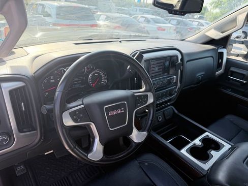 Used 2018 GMC Sierra 2500 SLE w/ Suspension Package, Off-Road AWD/4WD image 9