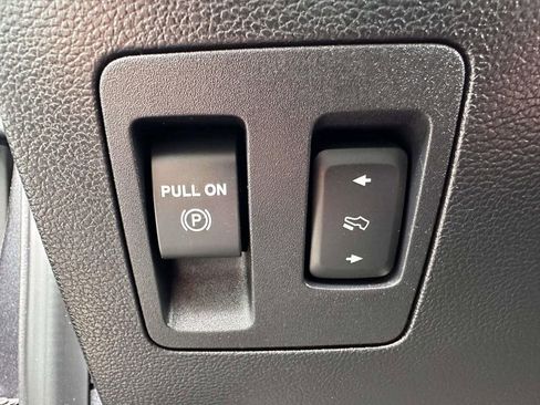 Used 2019 Ford F150 Raptor w/ Equipment Group 802A Luxury AWD/4WD image 17
