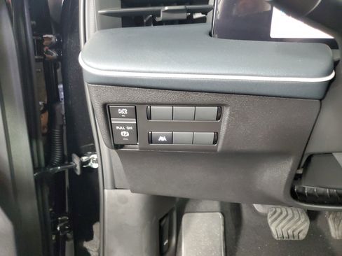 New 2026 Nissan Leaf SV+ w/ Floor Mat Package (SV+) image 25