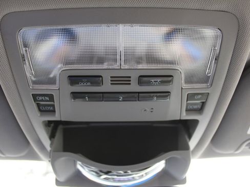 Used 2015 Toyota Highlander XLE image 51