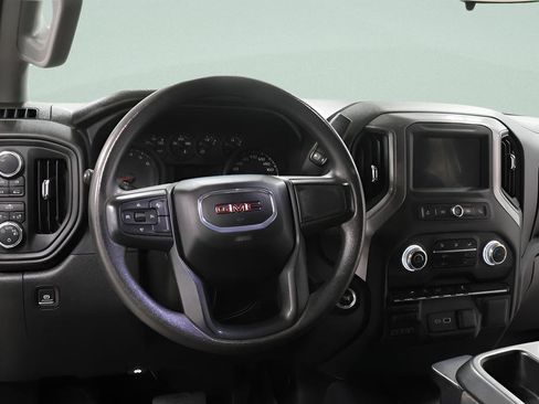 Used 2024 GMC Sierra 1500 Pro w/ Graphite Edition AWD/4WD image 9