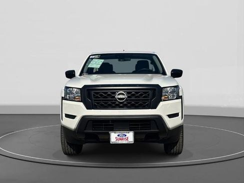 Used 2022 Nissan Frontier S image 3