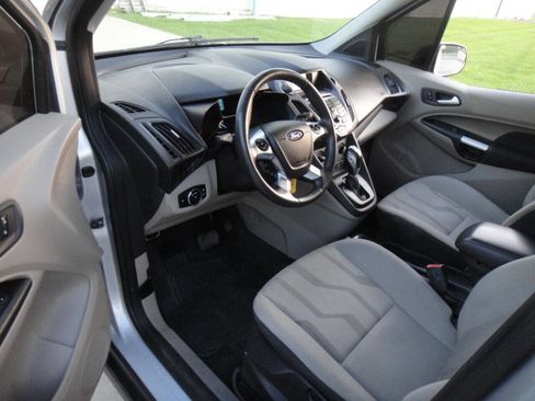 Used 2015 Ford Transit Connect XLT image 16