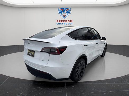 Used 2024 Tesla Model Y Long Range image 6