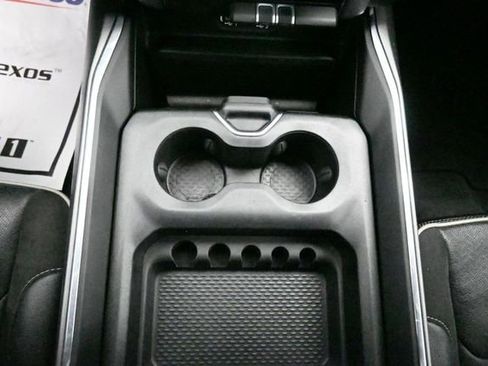 Used 2024 RAM 1500 Laramie AWD/4WD image 23