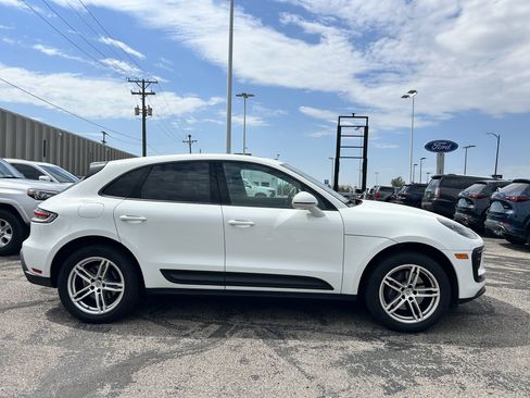 Used 2024 Porsche Macan AWD/4WD image 6